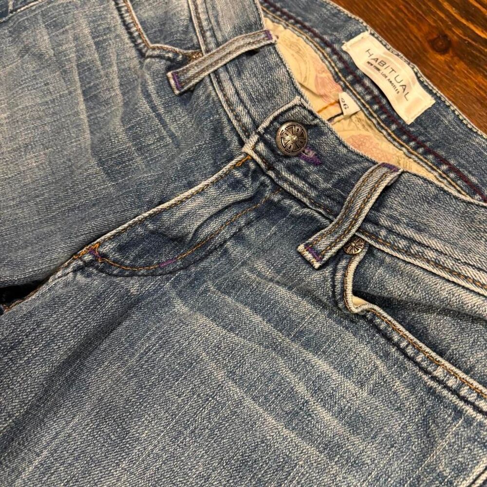 Habitual Women's embroidered shorts - Picture 8 of 12